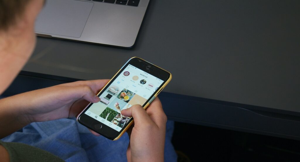 How To Leverage Instagram Polls For Influencer Marketing