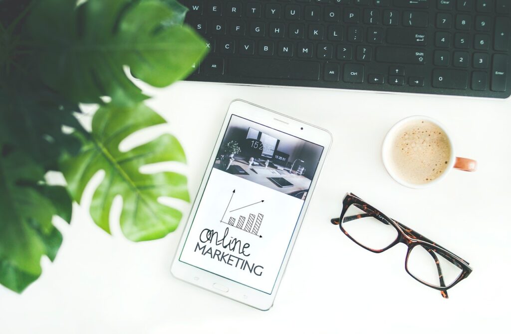 How to Use Customized Labels To Promote New Business?