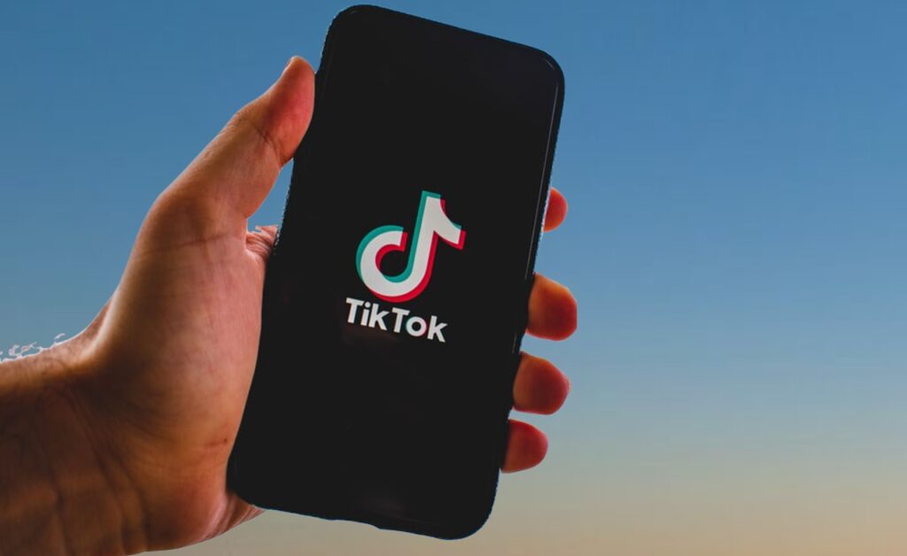 How the TikTok algorithm ranks content in 2025